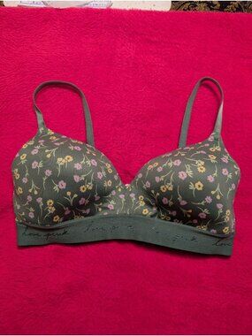 PINK Victoria's Secret Wear Everywhere Wireless Bra 36C Olive Floral Sage Green